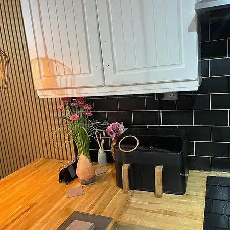 Charming Retreat بيت خشبي ليدز