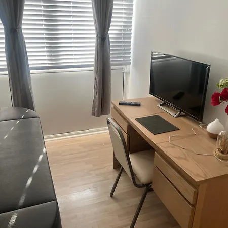 بيت خشبي Charming Retreat *