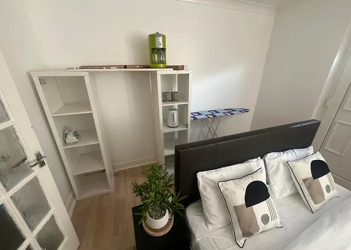 بيت خشبي Charming Retreat *