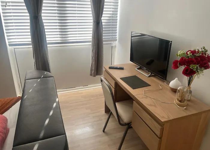 بيت خشبي Charming Retreat *