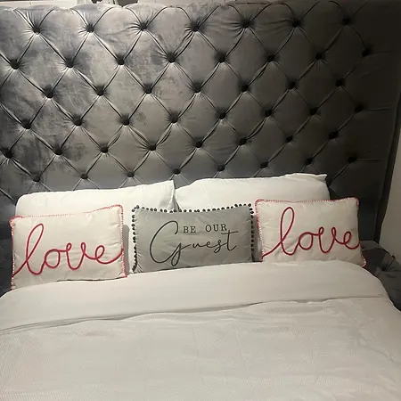 Charming Retreat Дерев'яний котедж *