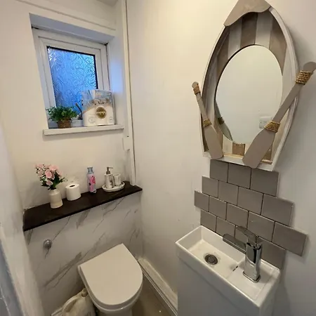 Charming Retreat Дерев'яний котедж Лідс