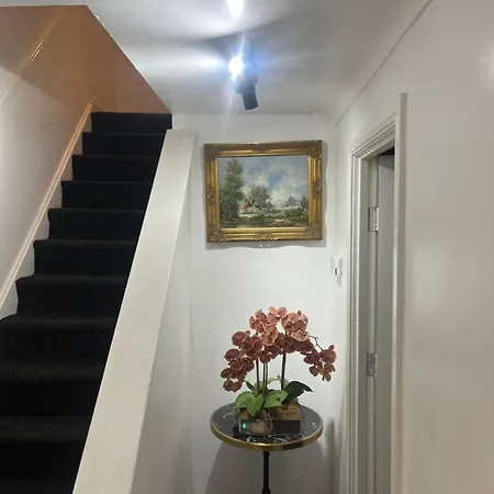 Charming Retreat * Лідс