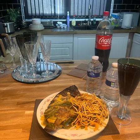 Charming Retreat Дерев'яний котедж *