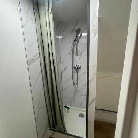 Charming Retreat Дерев'яний котедж