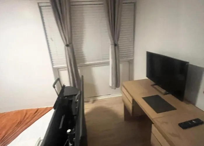 Lodge Charming Retreat Leeds (West Yorkshire)